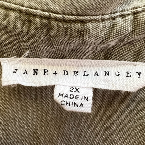 Jane + Delancey Lyocell Utility Button Front Top Green Gray Relaxed 2X - Picture 3 of 5